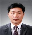 정인근 감독